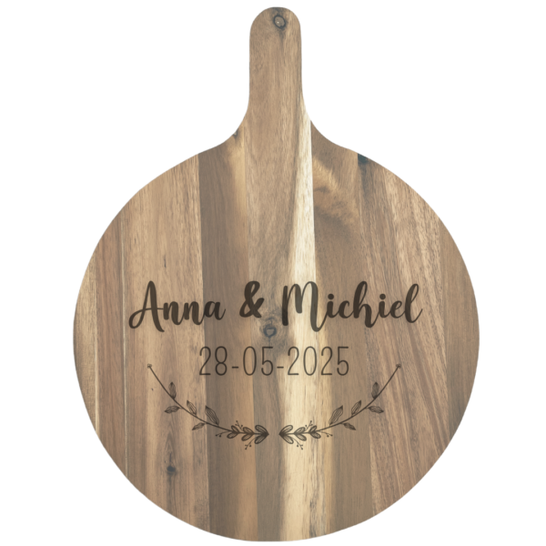 Gepersonaliseerde Acacia Borrelplank rond met Namen, Trouwdatum en takje