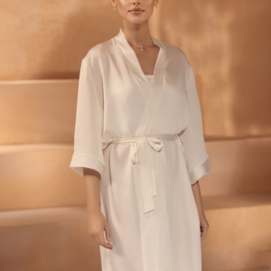 Elegante Satijnen Kimono voor de Bruid in Ivoor met 3/4 Mouwen